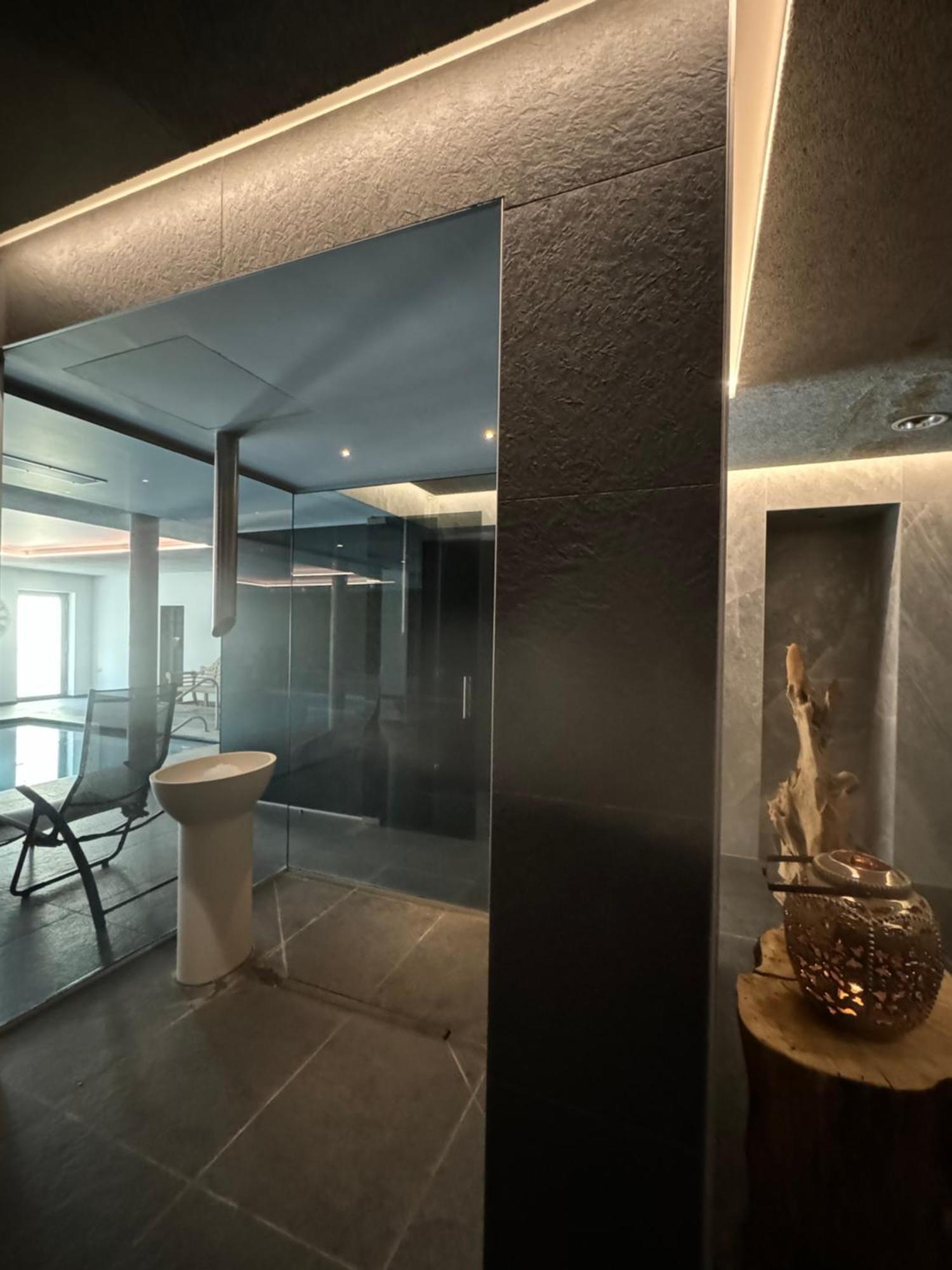 Hotel Wellness Eau De Roche ดูร์บี ภายนอก รูปภาพ